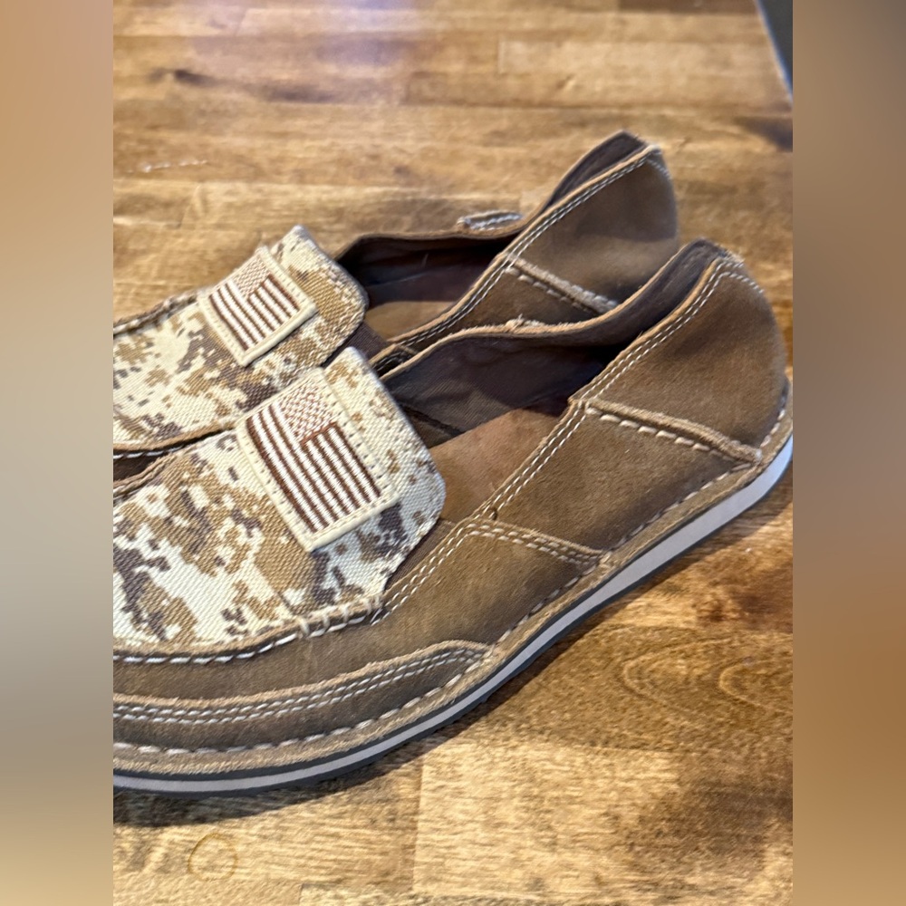 Women 6.5B Ariat Cruiser Patriot Slip On Leather Digital Camo USA America Flag - Picture 6 of 9